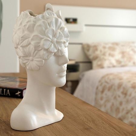 Victoria Home Living Катанія Екстер'єр фото